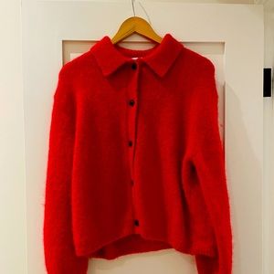 Wool cardigan w/ tortoise buttons